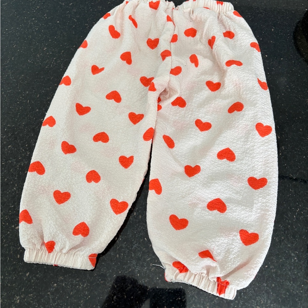 Light pink Pants with Red Heart Pattern - Picture 3 of 3